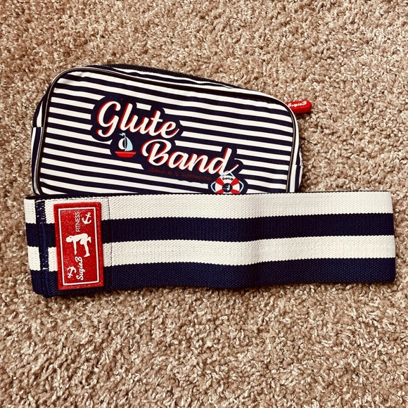 Workout bands and ankle straps! - Picture 2 of 2